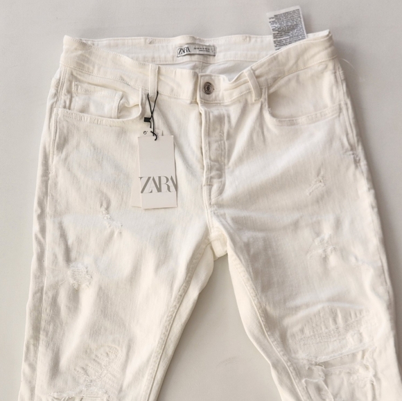 NWOT- Zara Men's White Distress Skinny Jeans - Picture 2 of 11